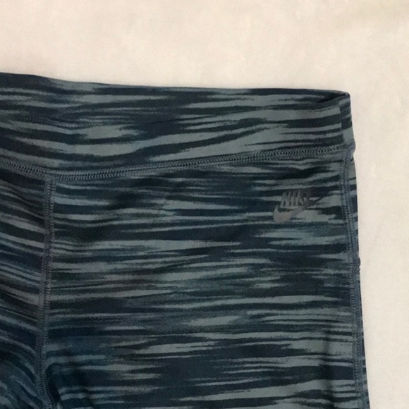 NIKE Women's Small Navy and Light Blue Yoga Leggings Feminine Athleisure - Picture 2 of 5